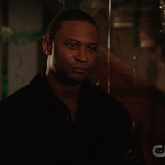 Arrow season 5 screenshot 9