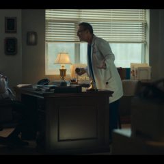 Dr. Death Season 1 screenshot 4