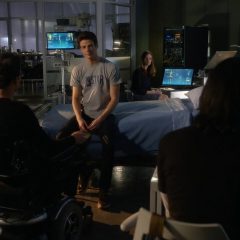 The Flash season 1 screenshot 6