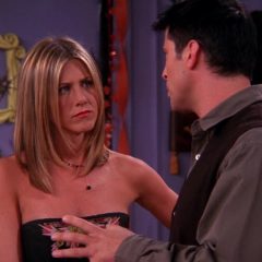 Friends Season 8 screenshot 6